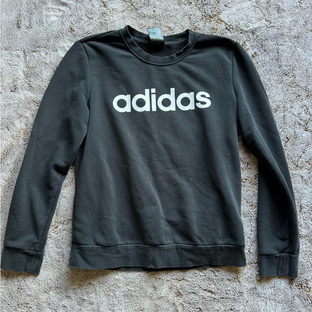 Adidas Crewneck 💙